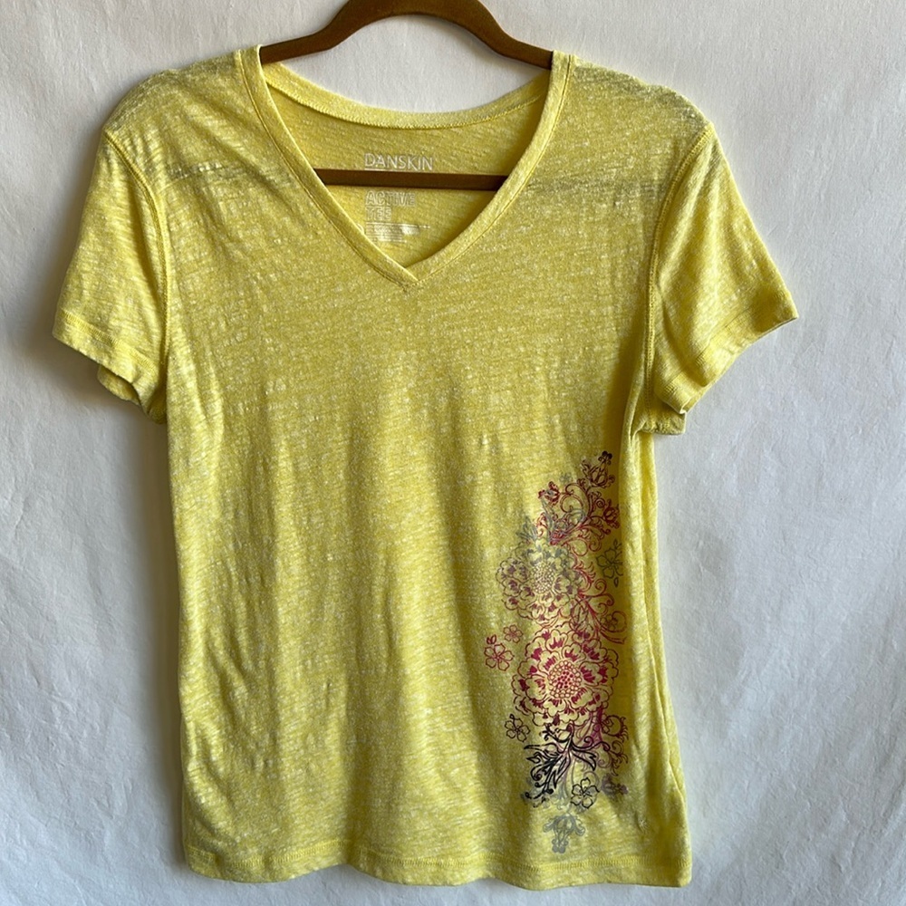 Danskin Now yellow workout tee, size L